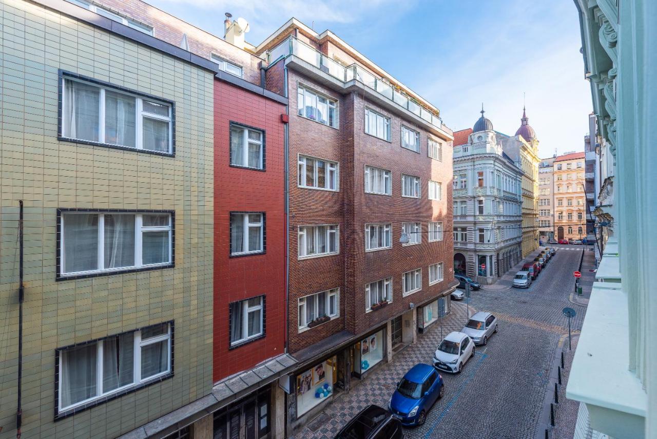Budget Reznicka Apartment Prague Ngoại thất bức ảnh